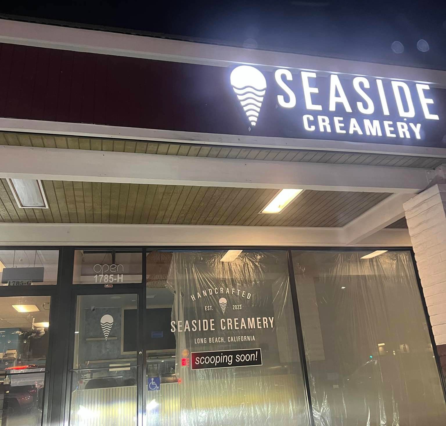 Signage for Seaside Creamery has gone up by CSULB. Photo by Demitri Wimalaratne/LBFS.