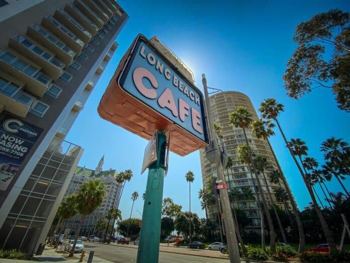 Long Beach cafe