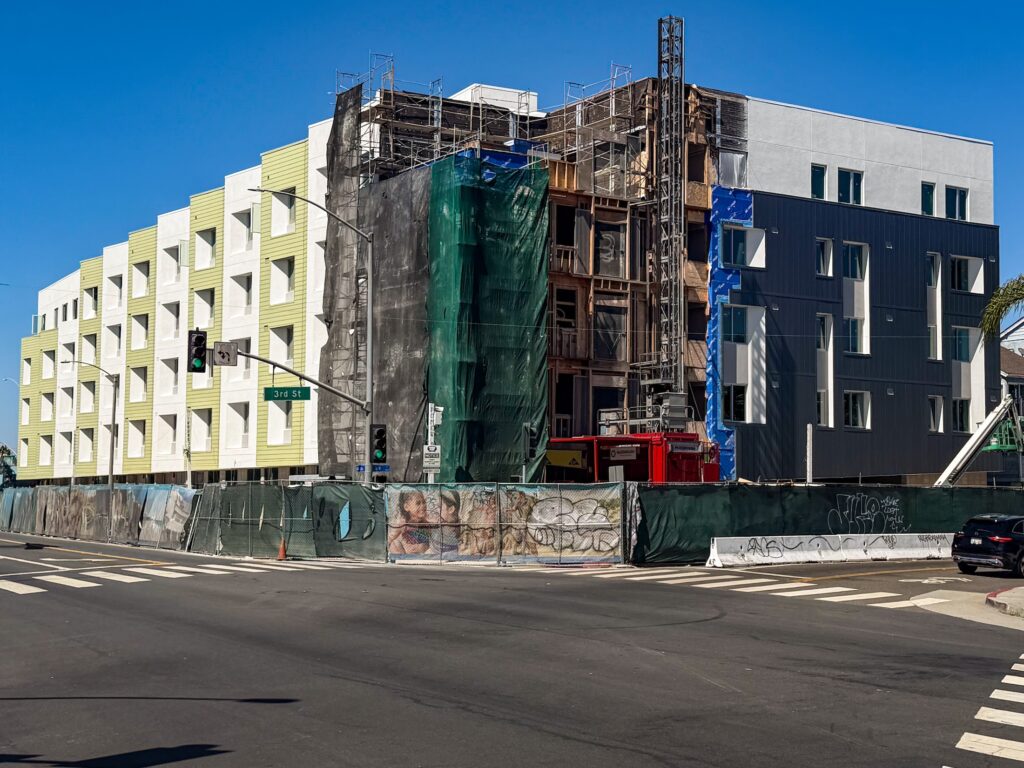 300 Alamitos Ave long beach senior housing
