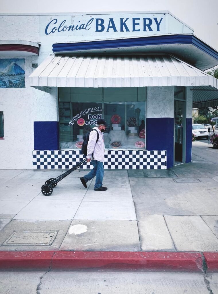 colonial bakery closed long beach