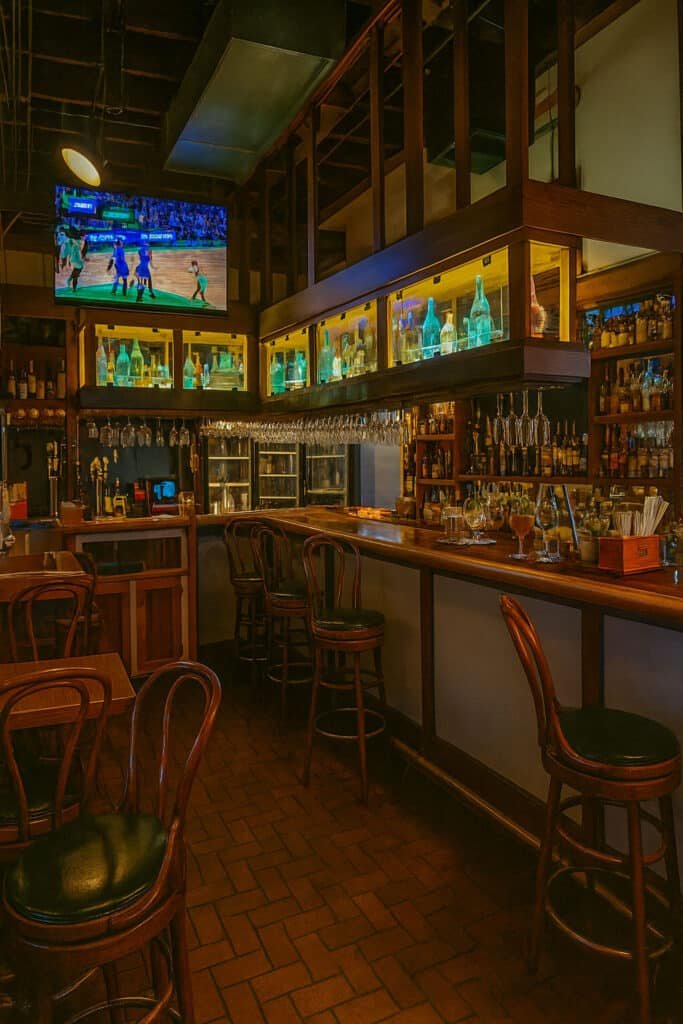 walt's wharf seal beach reopen