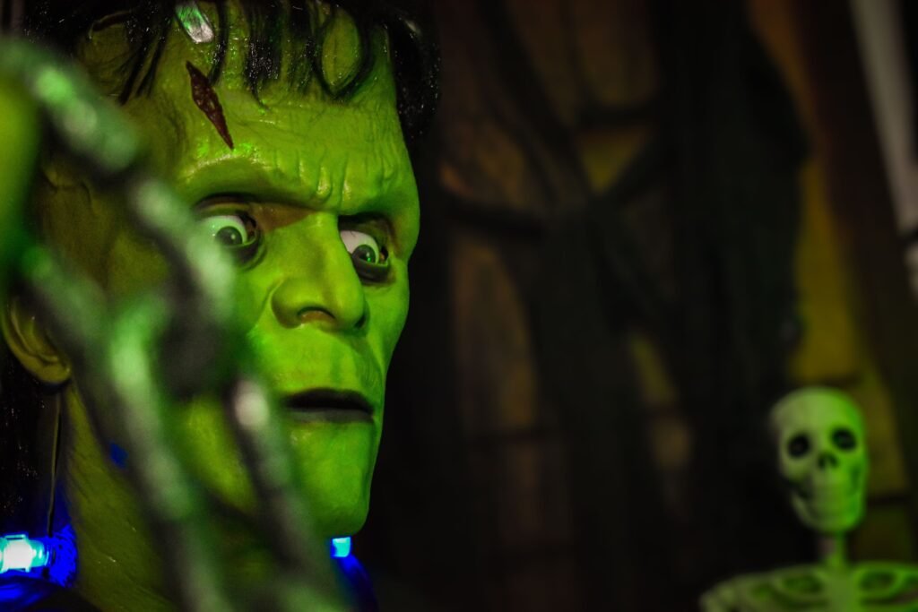 ordinarie black lagoon long beach halloween