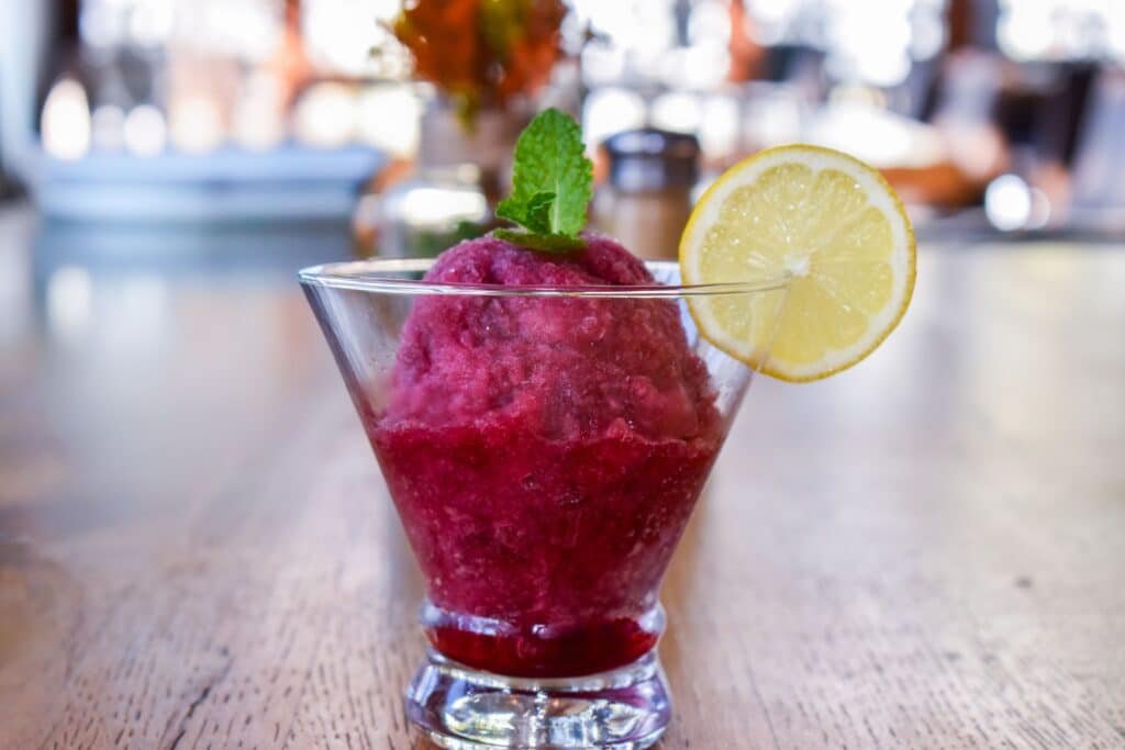 salt & grove downtown long beach courtyard