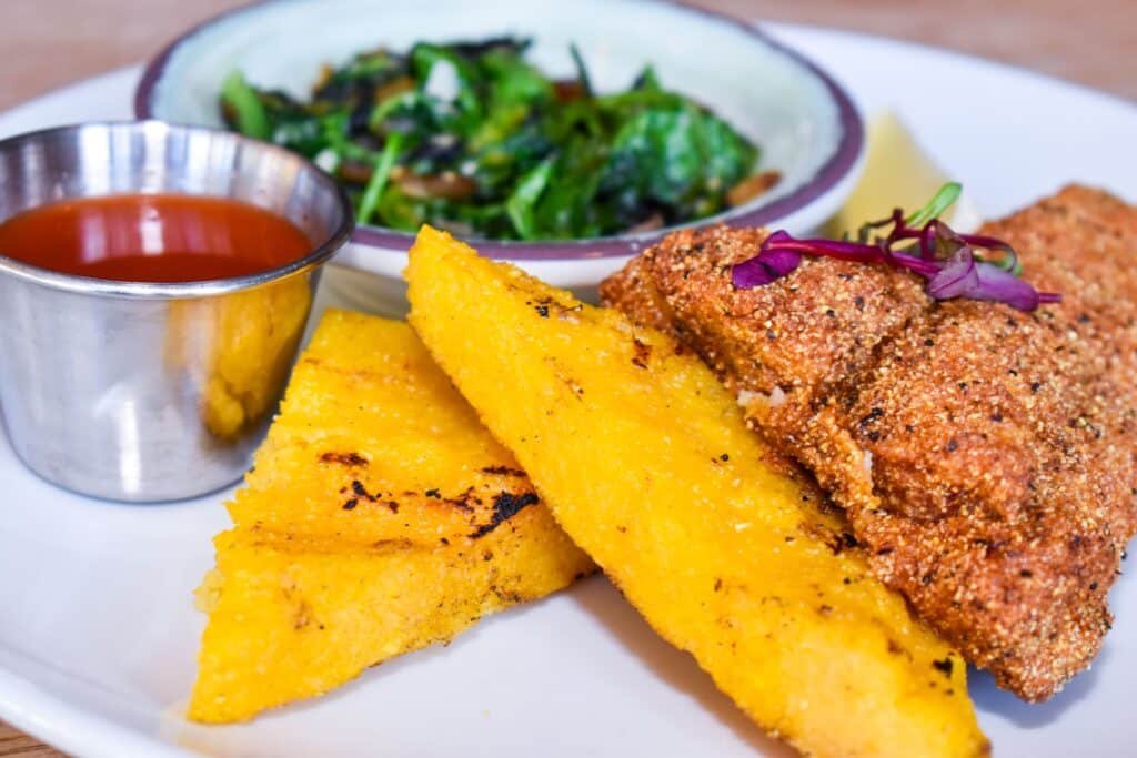 salt & grove downtown long beach courtyard