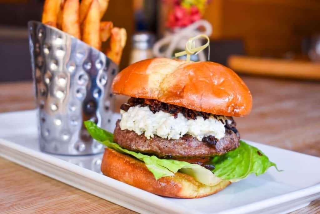 salt & grove downtown long beach courtyard