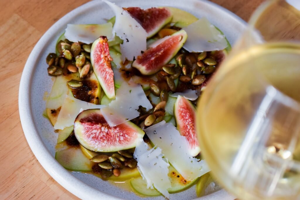 liv's seafood long beach belmont shore