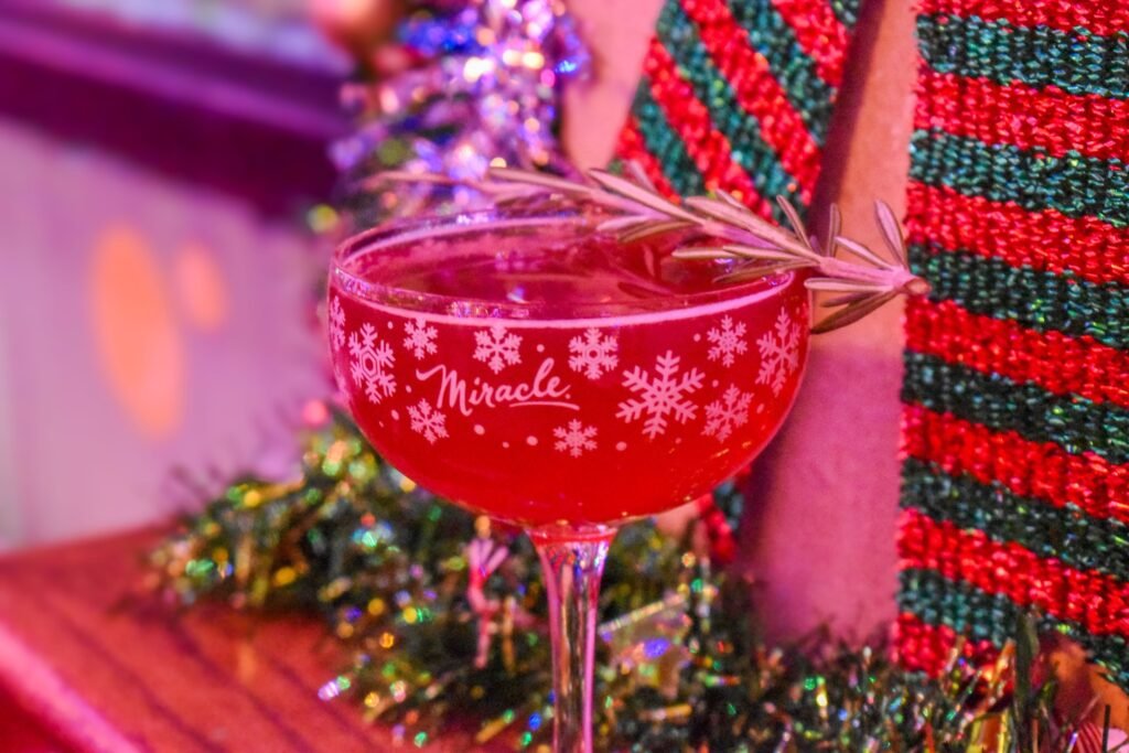 miracle ordinarie Long Beach christmas drinks
