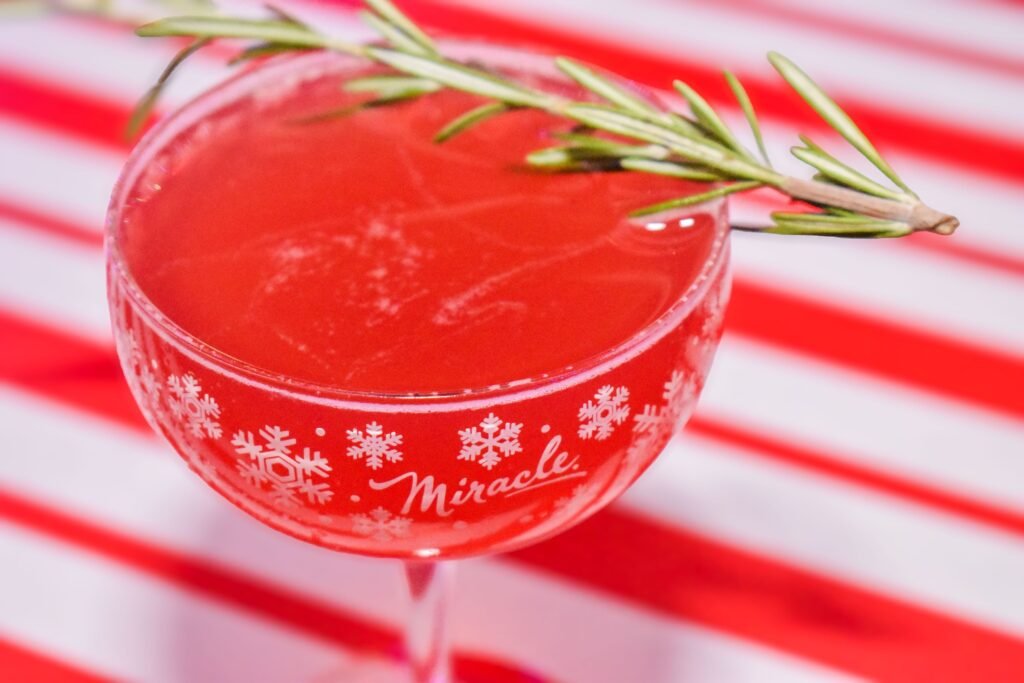 miracle ordinarie Long Beach christmas drinks