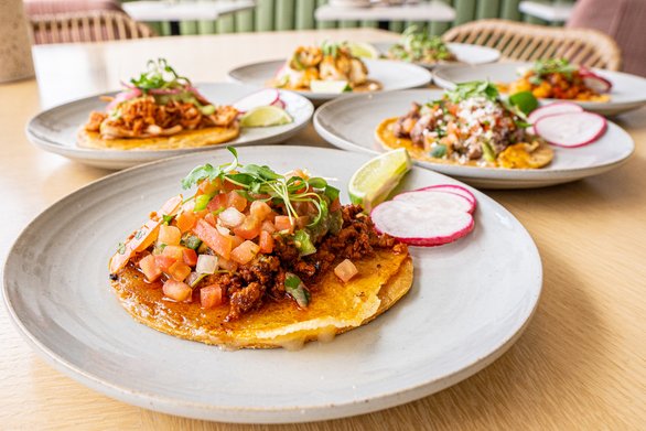 el barrio ayce long beach tacos