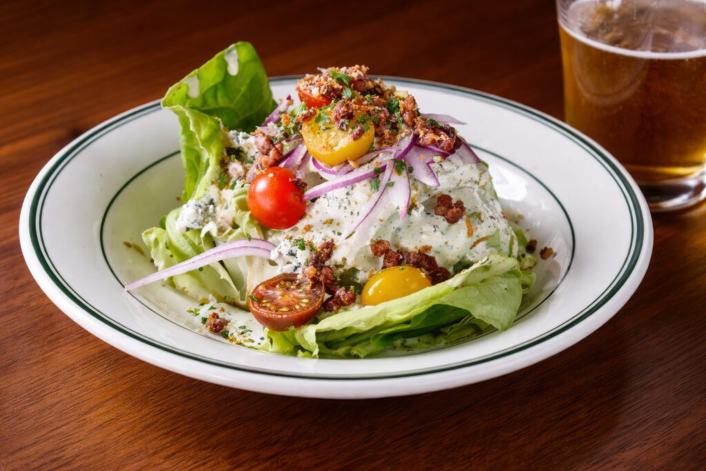 mooney's pizza tavern Long Beach