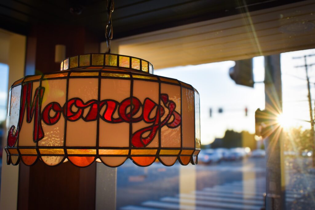 mooney's pizza tavern Long Beach