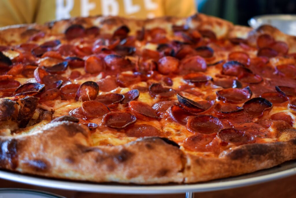 mooney's pizza tavern Long Beach