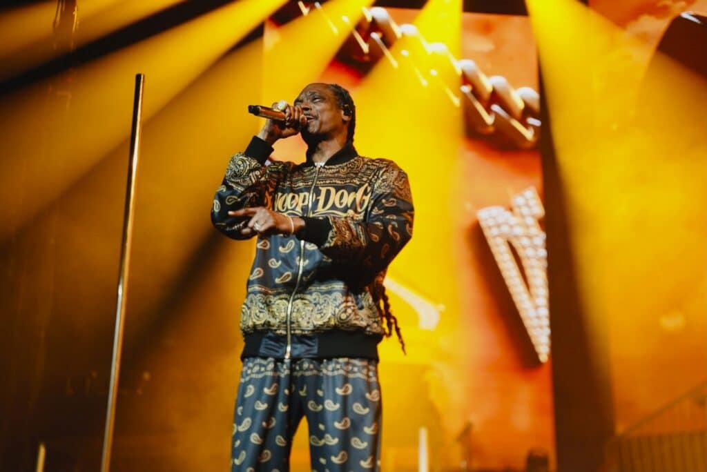 snoop dogg long beach amphitheater