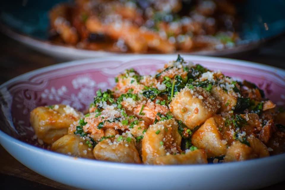 wood & salt tavern long beach bixby knolls