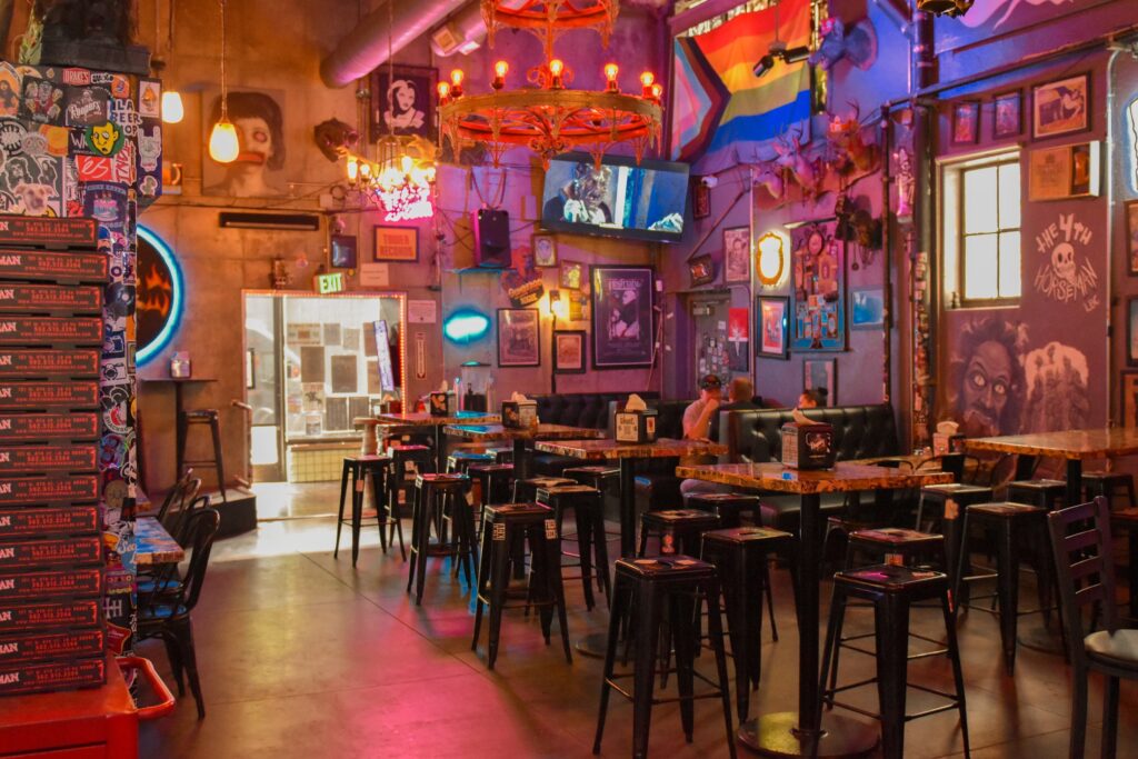 4th horseman long beach full bar