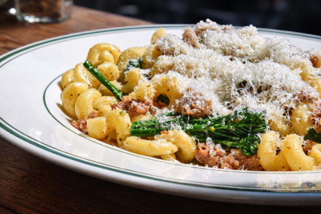 dolores long beach social list 4th street luis navarro