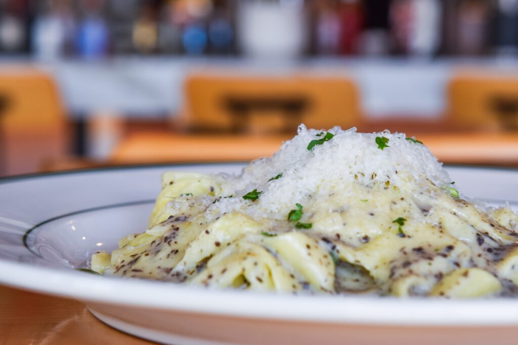 dolores long beach social list 4th street luis navarro