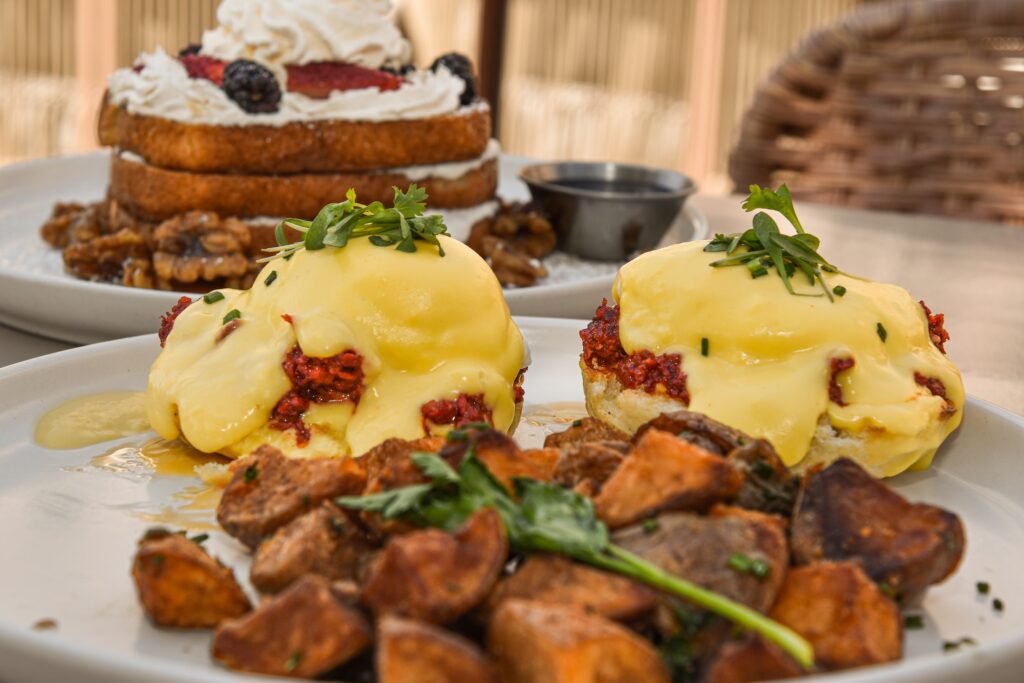 luna long beach brunch