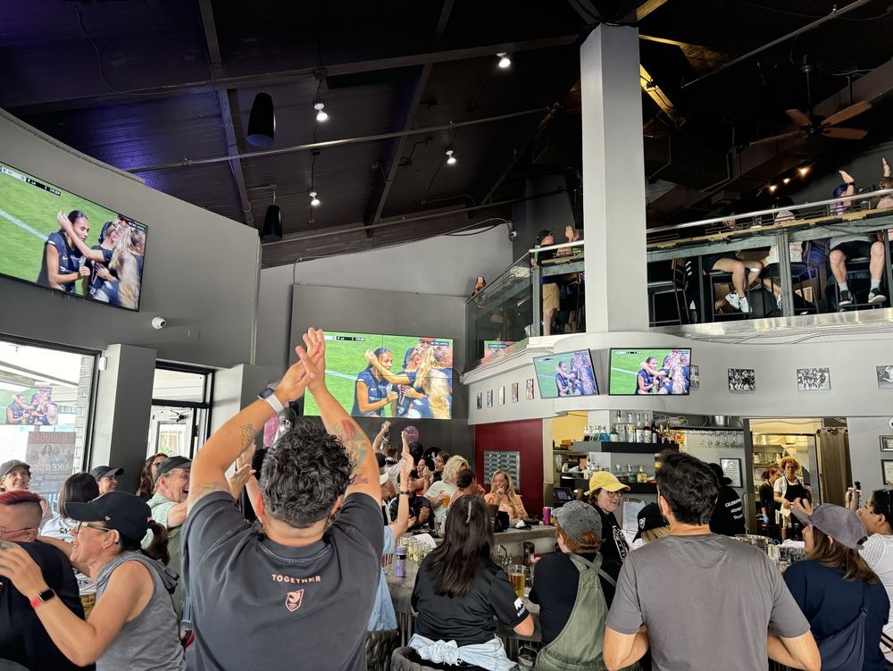 watch me sports bar long beach