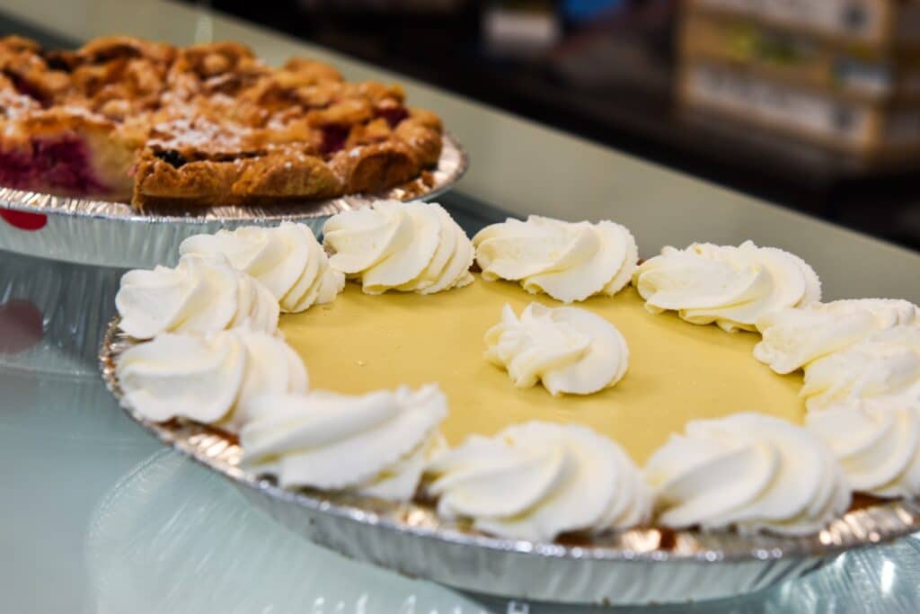 laurie's pie bar long beach