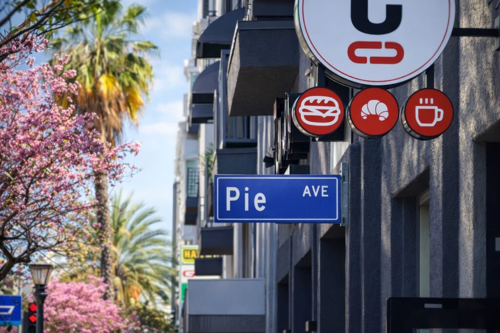 laurie's pie bar long beach