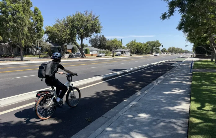 bike lane clark avenue Long Beach