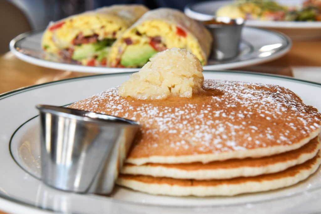 dolores long beach brunch