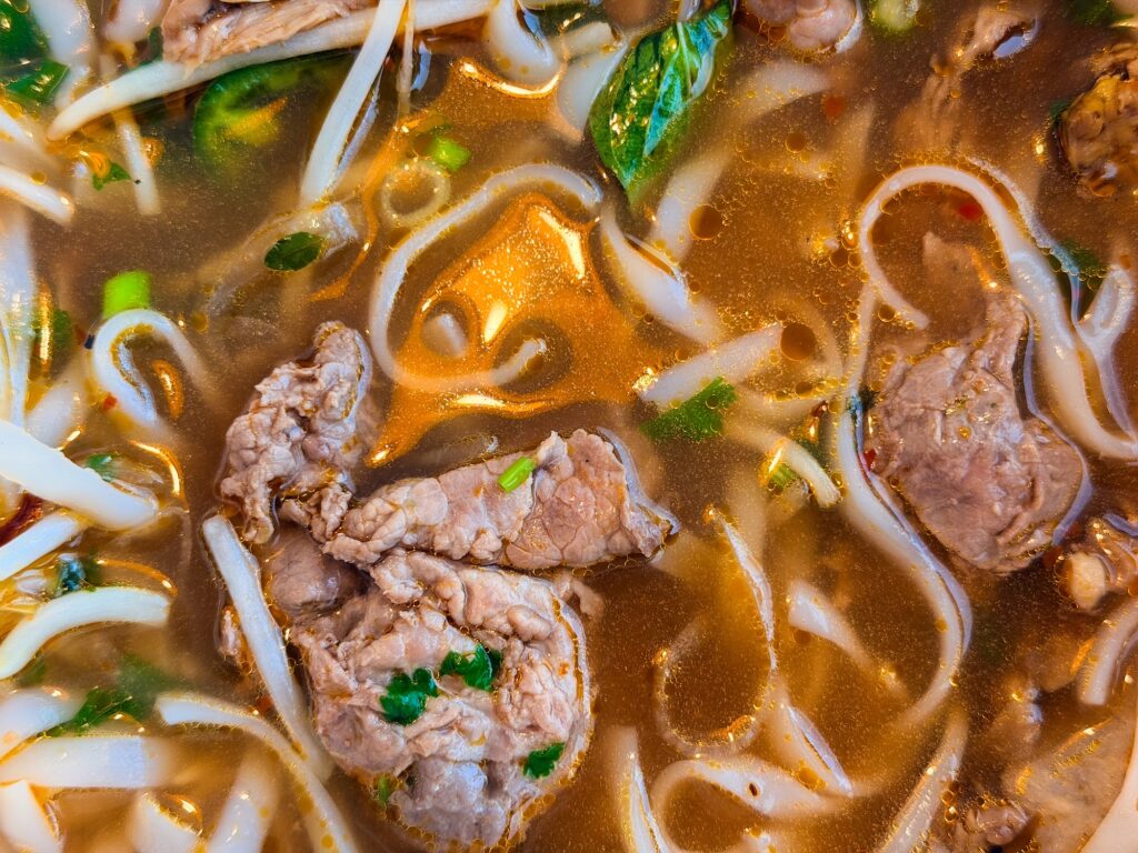 mama quach's kitchen long beach pho