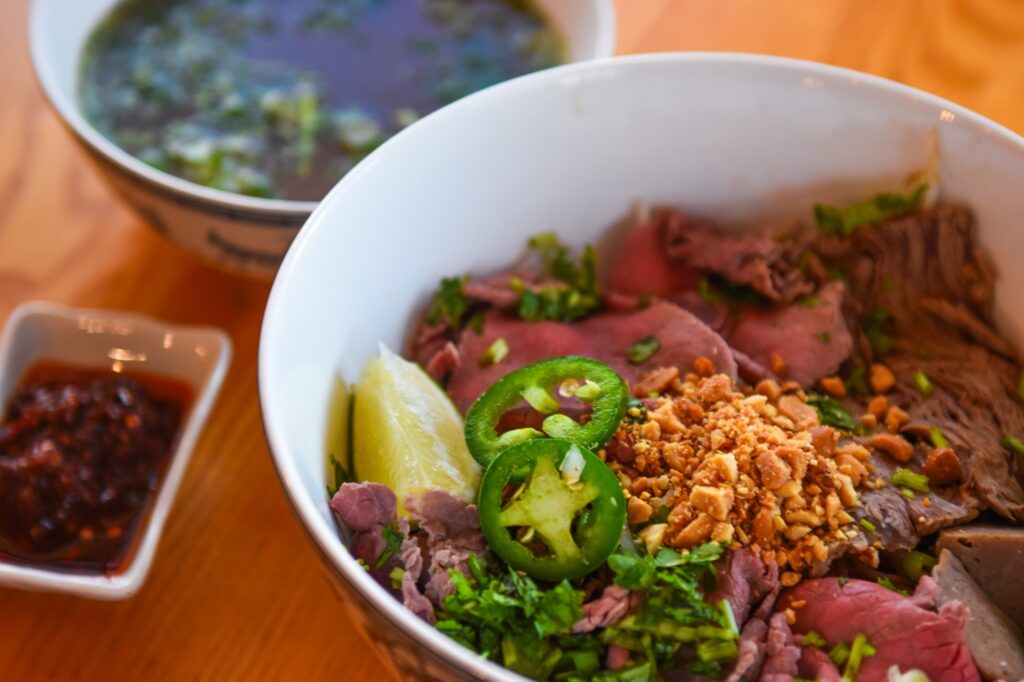 mama quach's kitchen long beach pho